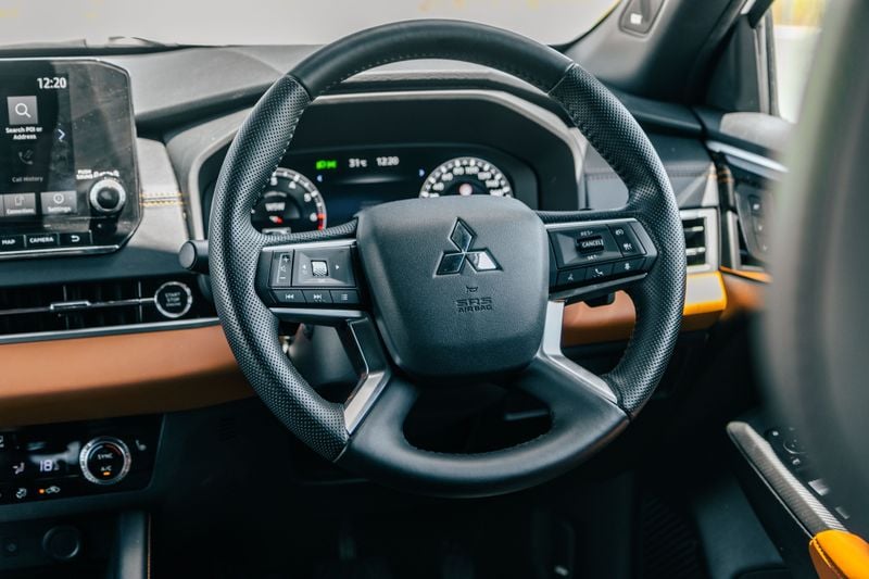 Mitsubishi Outlander Image